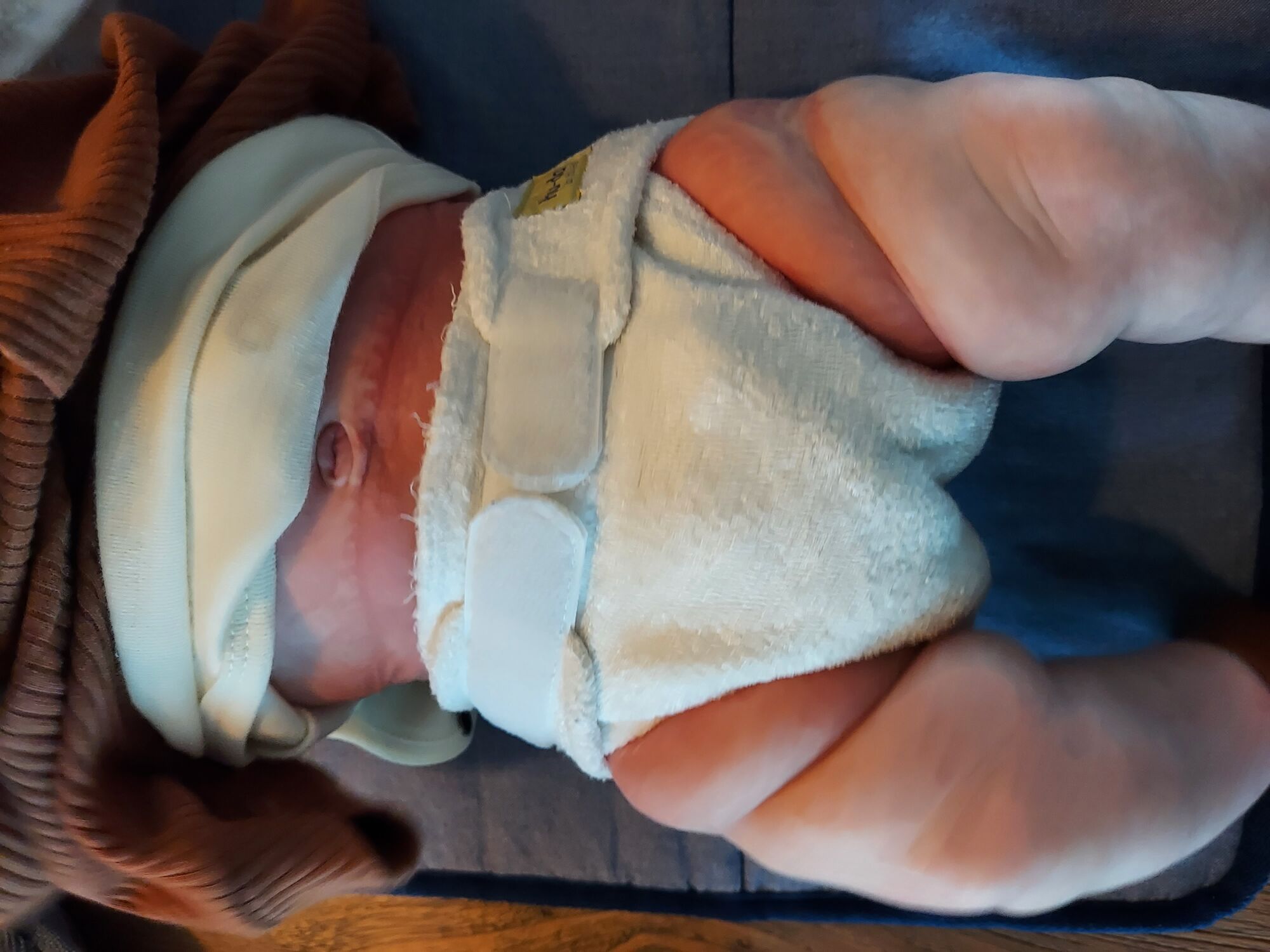 A real photo of Bamboo Diaper White Newborn by Nicolet (1)