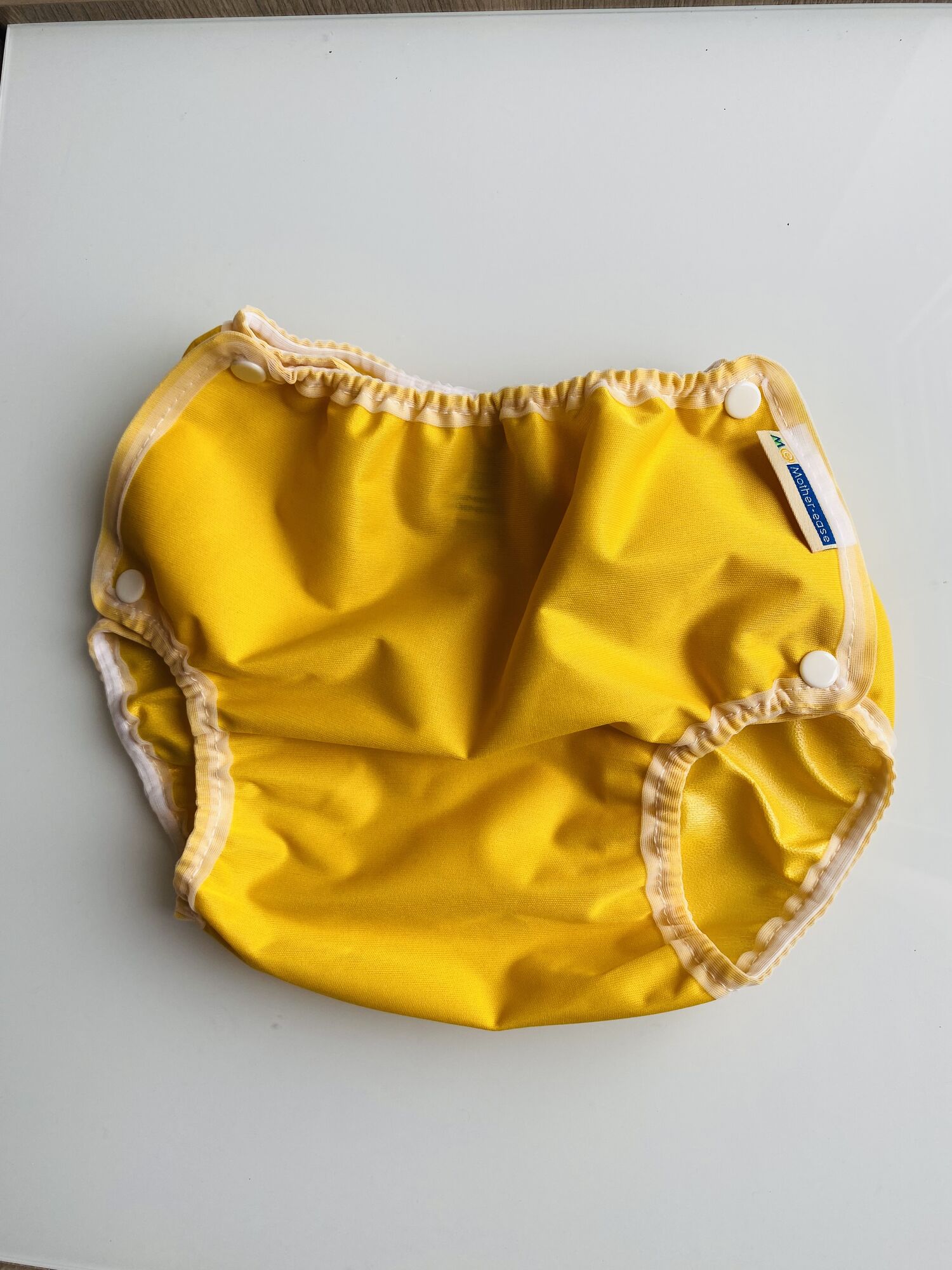 A real photo of Air Flow Mustard by Hélène  (1)