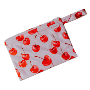 Small wetbag Cherry Pop van Cloth Bums